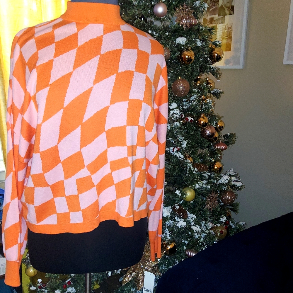 BAR III NWT  3X Orange Diamond Print Sweater